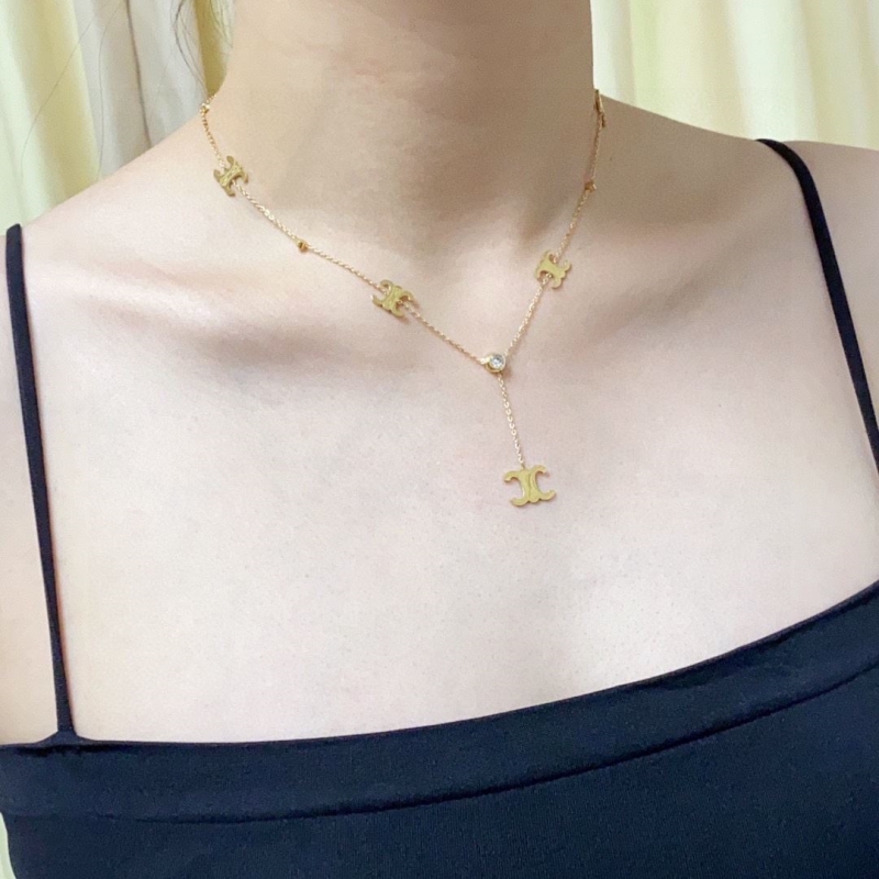 Ce1i*e necklaces